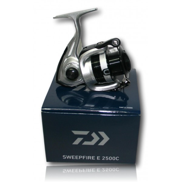 ENSEMBLE DAIWA MOULINET SWEEPFIRE E2500C